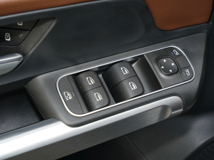 2022GLB 180 Ӹ п؅^