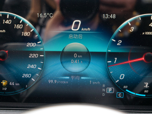 2022GLB 180 Ӹ п؅^(q)