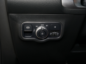 2022GLB 180 Ӹ п؅^(q)