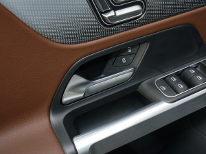 2022GLB 180 Ӹ п؅^(q)