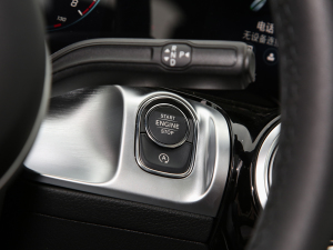 2022Ŀ GLB 200 r п؅^