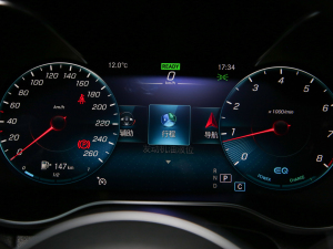 2022Ŀ GLB 200 r п؅^