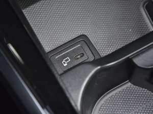 2022Ŀ GLB 180 r(sh) п؅^(q)