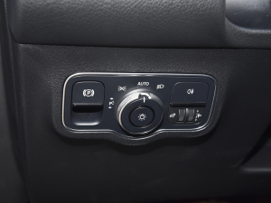 2022Ŀ GLB 180 r(sh) п؅^(q)