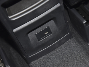 2022Ŀ GLB 180 r(sh) п؅^(q)