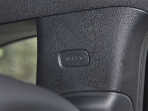 2022Ŀ GLB 180 r(sh) п؅^(q)