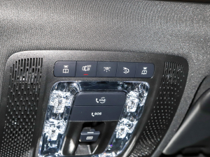 2022Ŀ GLB 180 Ӹ п؅^