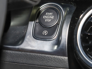 2022Ŀ GLB 180 Ӹ п؅^