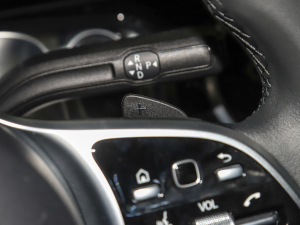 2022Ŀ GLB 180 Ӹ п؅^