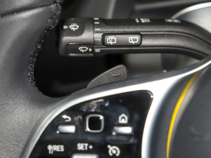 2022Ŀ GLB 180 Ӹ п؅^