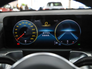 2022Ŀ GLB 180 Ӹ п؅^