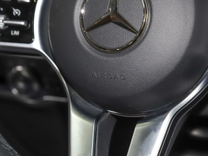 2022Ŀ GLB 180 Ӹ п؅^