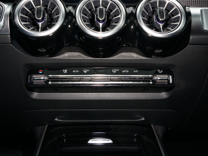 2022Ŀ GLB 200 Ӹ {{