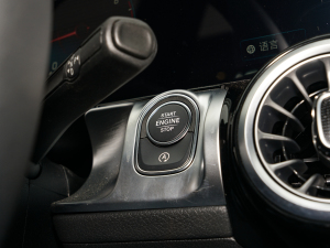 2022Ŀ GLB 200 (dng) п؅^(q)