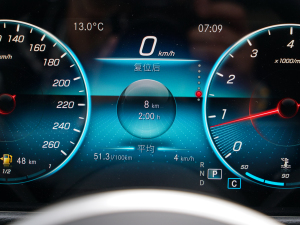 2022Ŀ GLB 200 Ӹ п؅^