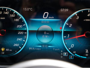 2022Ŀ GLB 200 Ӹ п؅^