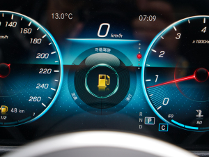 2022Ŀ GLB 200 Ӹ п؅^