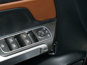 2022Ŀ GLB 200 Ӹ п؅^