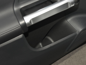 2022GLB 220 r(sh) T(ch)g