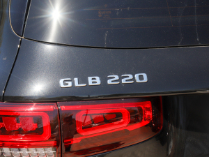 2022GLB 220 4MATIC ^