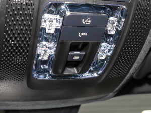 2022GLB 220 4MATIC п؅^(q)