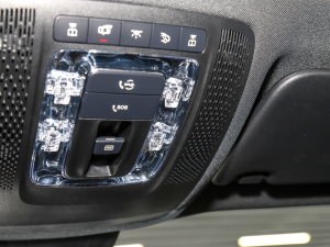 2022GLB 220 4MATIC п؅^(q)