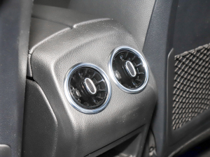 2022GLB 220 4MATIC п؅^