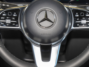 2022GLB 220 4MATIC п؅^