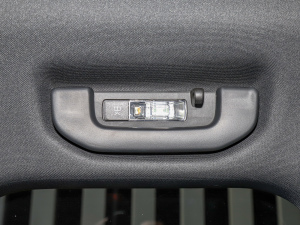 2022GLB 220 4MATIC п؅^