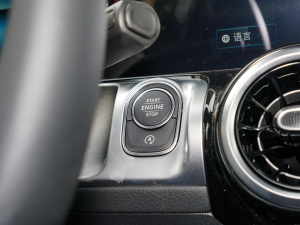 2022Ŀ GLB 200 Ӹ п؅^