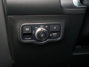 2022Ŀ GLB 200 Ӹ п؅^(q)