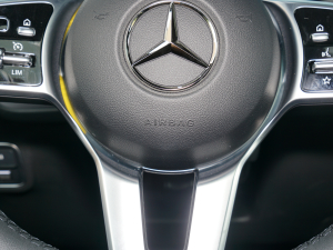 2022Ŀ GLB 200 Ӹ п؅^(q)