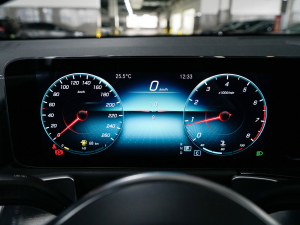 2022Ŀ GLB 200 r(sh) x