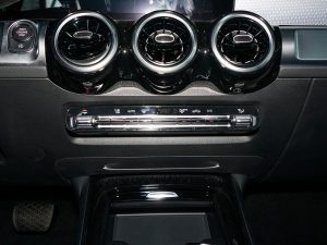 2022Ŀ GLB 200 r(sh) {(dio){(dio)(ji)