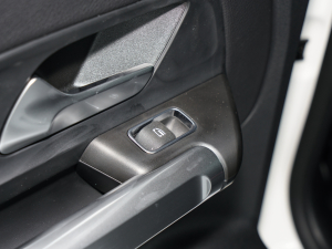 2022Ŀ GLB 200 r(sh) ܇ƅ^(q)