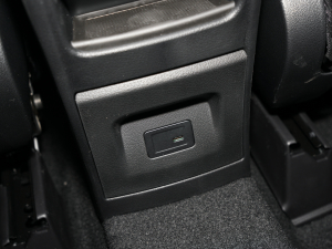 2022Ŀ GLB 200 r п؅^