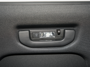 2022Ŀ GLB 200 r п؅^