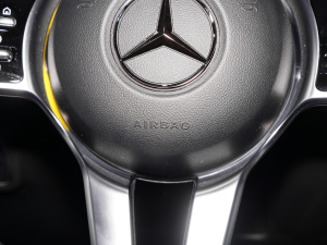 2022Ŀ GLB 200 r п؅^