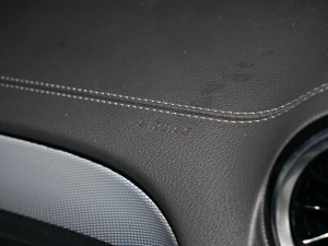 2022Ŀ GLB 200 r п؅^