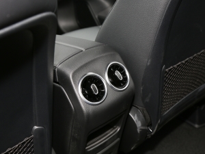 2022GLB 220 Ӹ п؅^