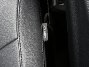 2022GLB 220 Ӹ п؅^