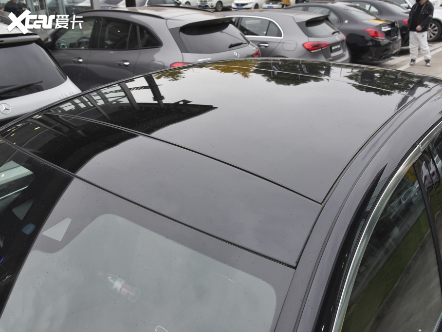 2022YE E 300 L \F