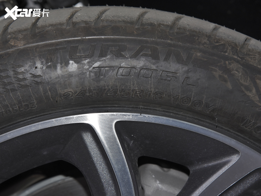 2022YE E 300 L \F