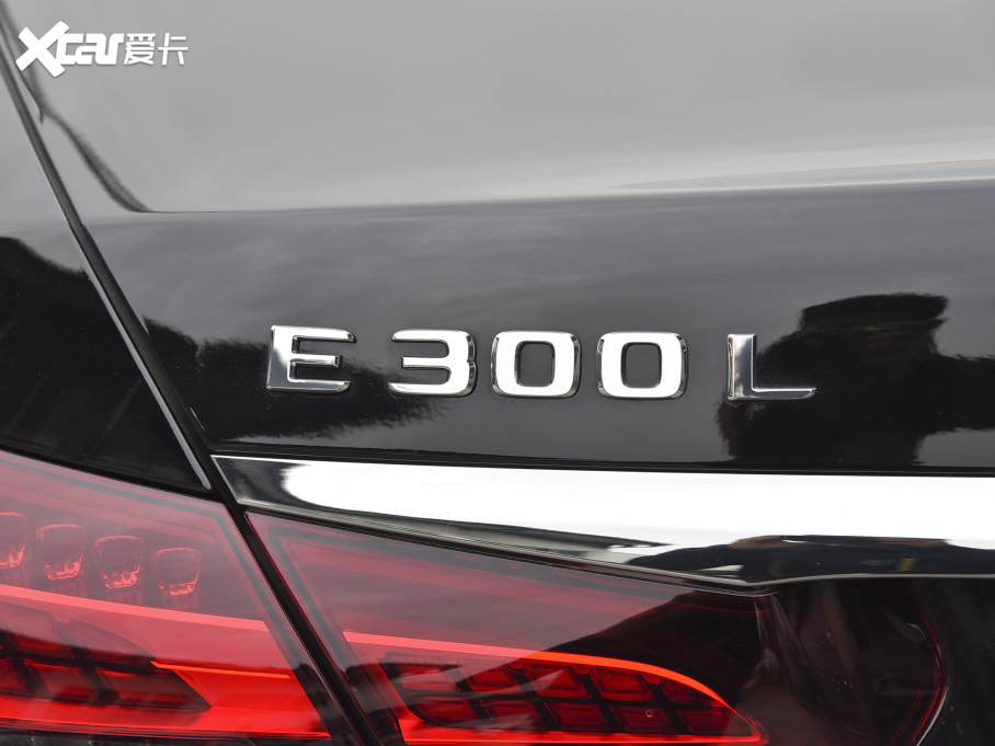 2022YE E 300 L \F