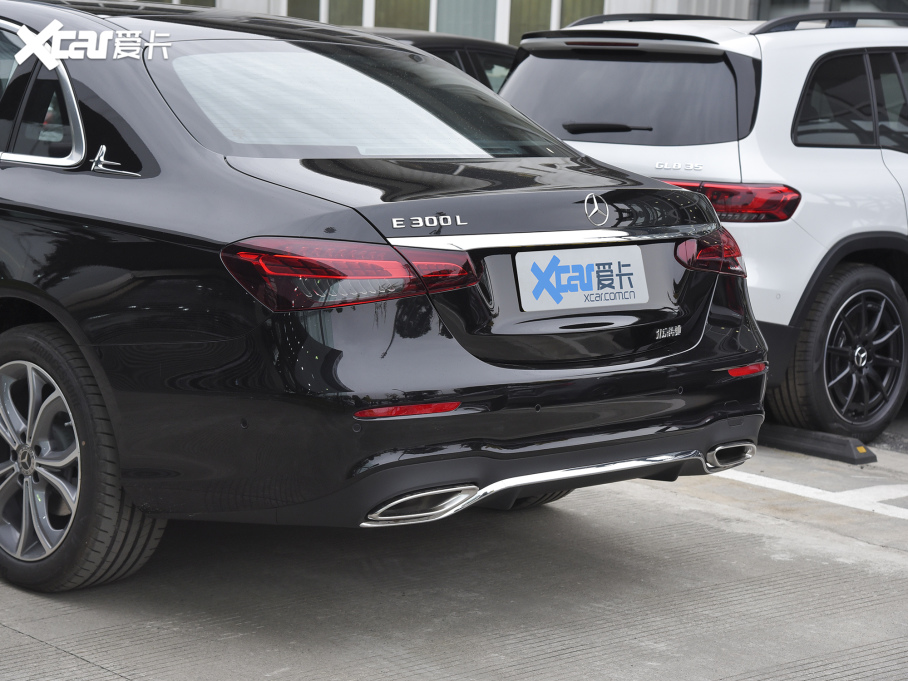 2022YE E 300 L \F