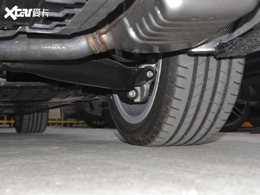 2022YE E 300 L \F