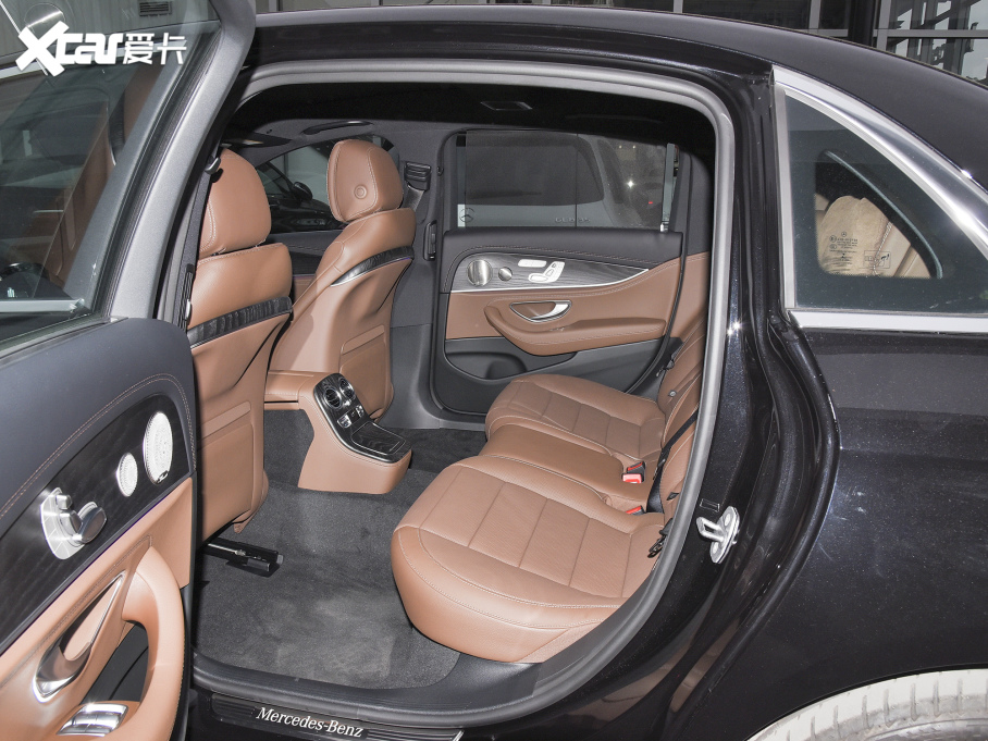 2022YE E 300 L \F