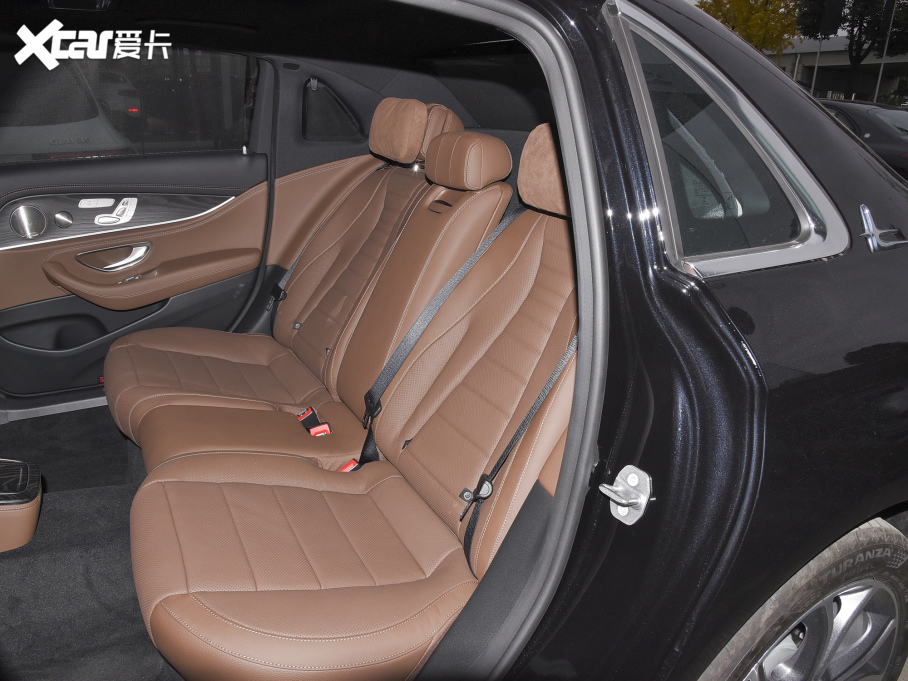 2022YE E 300 L \F