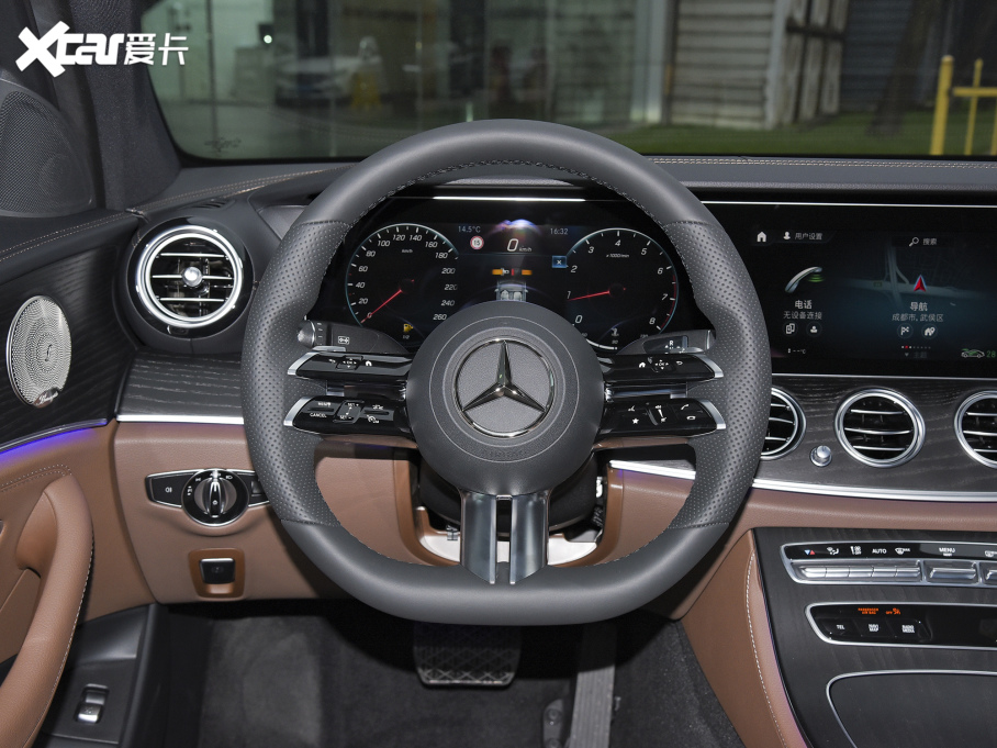 2022YE E 300 L \F