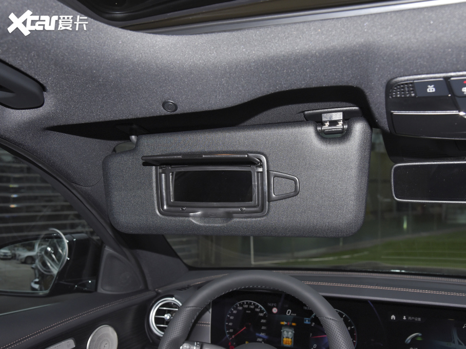 2022YE E 300 L \F